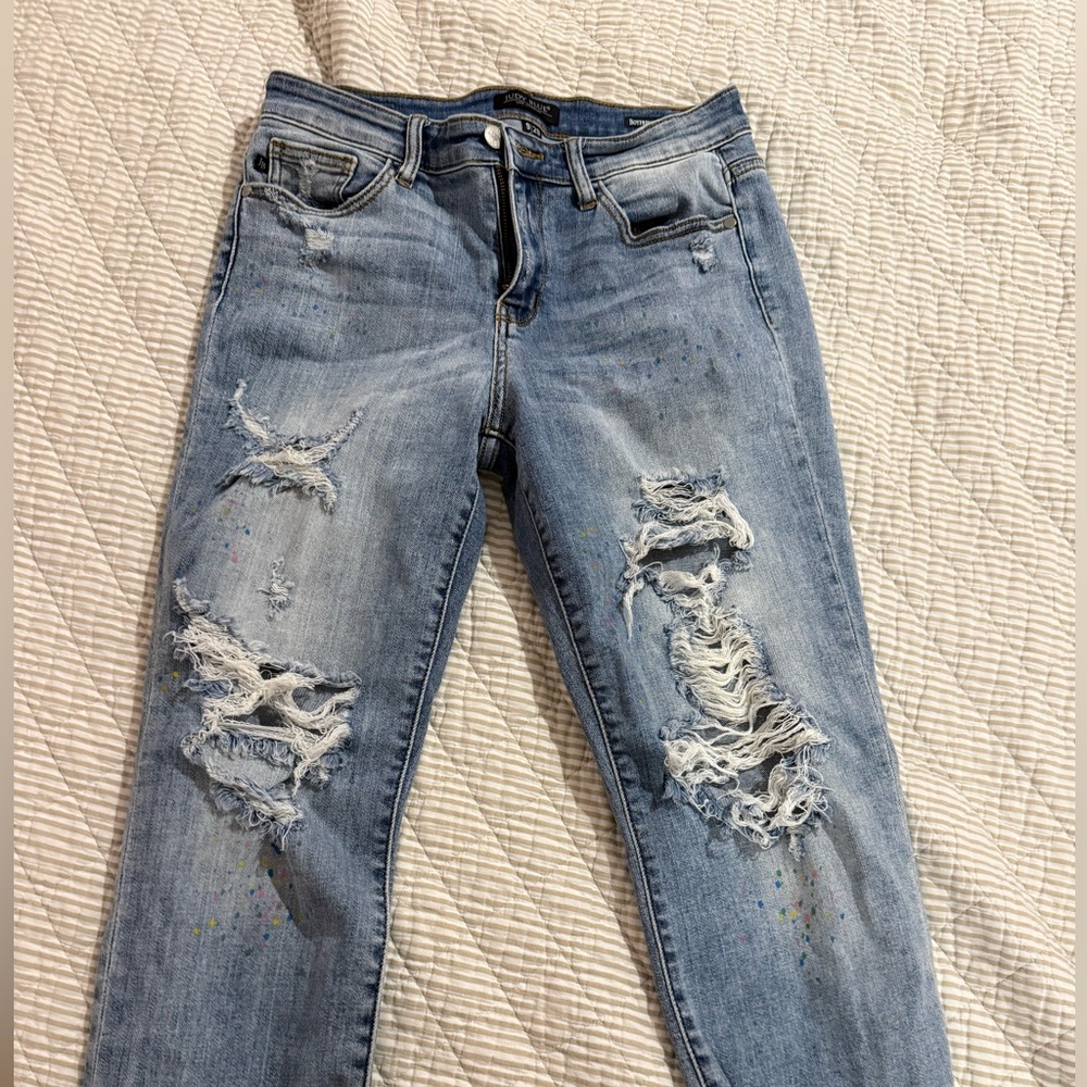 Judy Blue Light Blue Paint Splattered Distressed Boyfriend Jeans